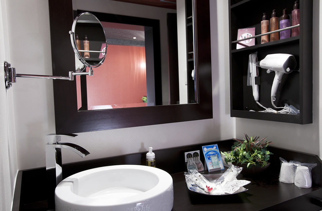 HOTEL ALFA -STANDARD ROOM 401