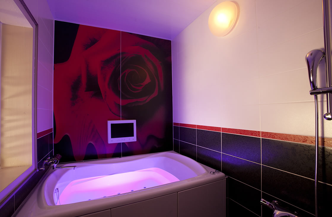 HOTEL ALFA -STANDARD ROOM 401