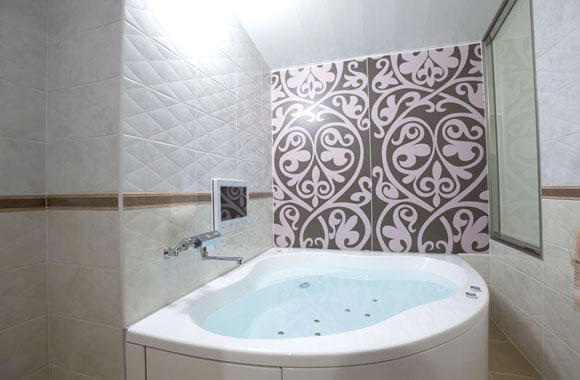 HOTEL ALFA -STANDARD ROOM 205