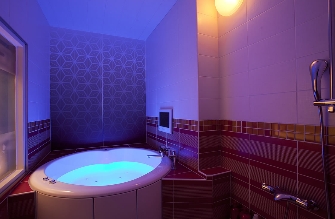 HOTEL ALFA -STANDARD ROOM 303