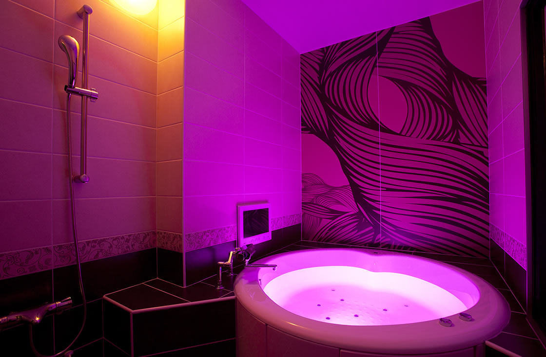 HOTEL ALFA -STANDARD ROOM 305