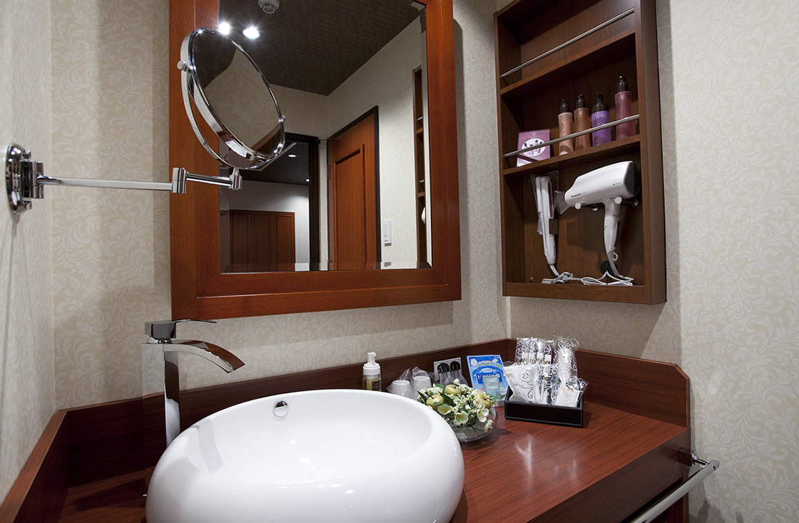 HOTEL ALFA -STANDARD ROOM 406