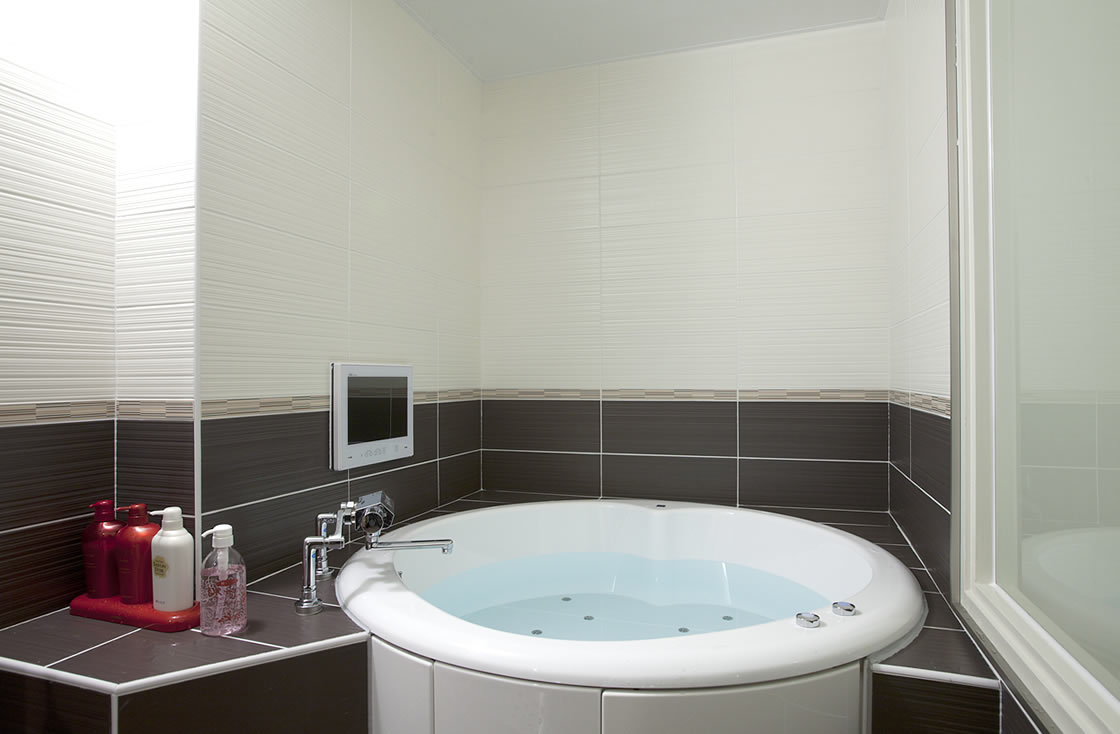 HOTEL ALFA -STANDARD ROOM 407