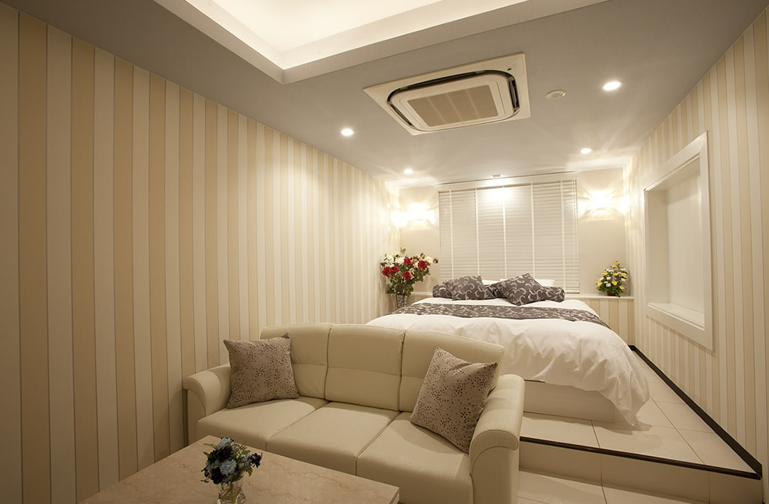 HOTEL ALFA -STANDARD ROOM 408