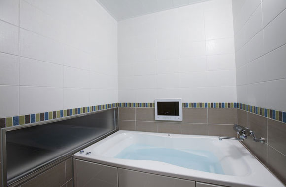 HOTEL ALFA -STANDARD ROOM 208