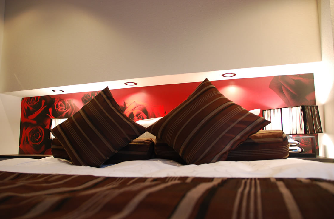 HOTEL ALFA -STANDARD ROOM 208